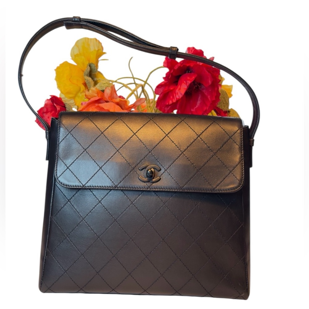🖤 Chanel Vintage Matelassé “So Black” CC Lock Flap – Medium